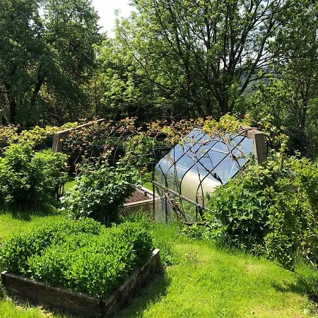Mehrbettzimmer Auf Dem Land Διαμέρισμα
