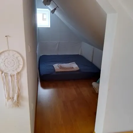 Mehrbettzimmer Auf Dem Land Διαμέρισμα